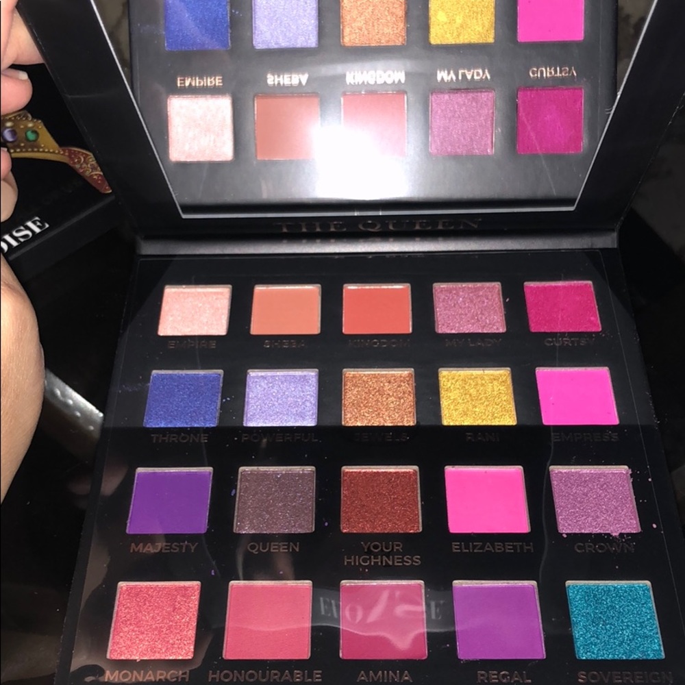 ELOISE - The Queen palette